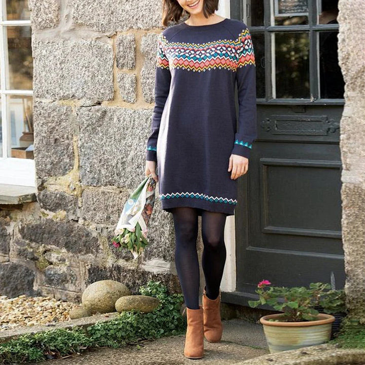 Damen Strickkleid mit verspielt nordischem Muster und hohem Kragen Drune