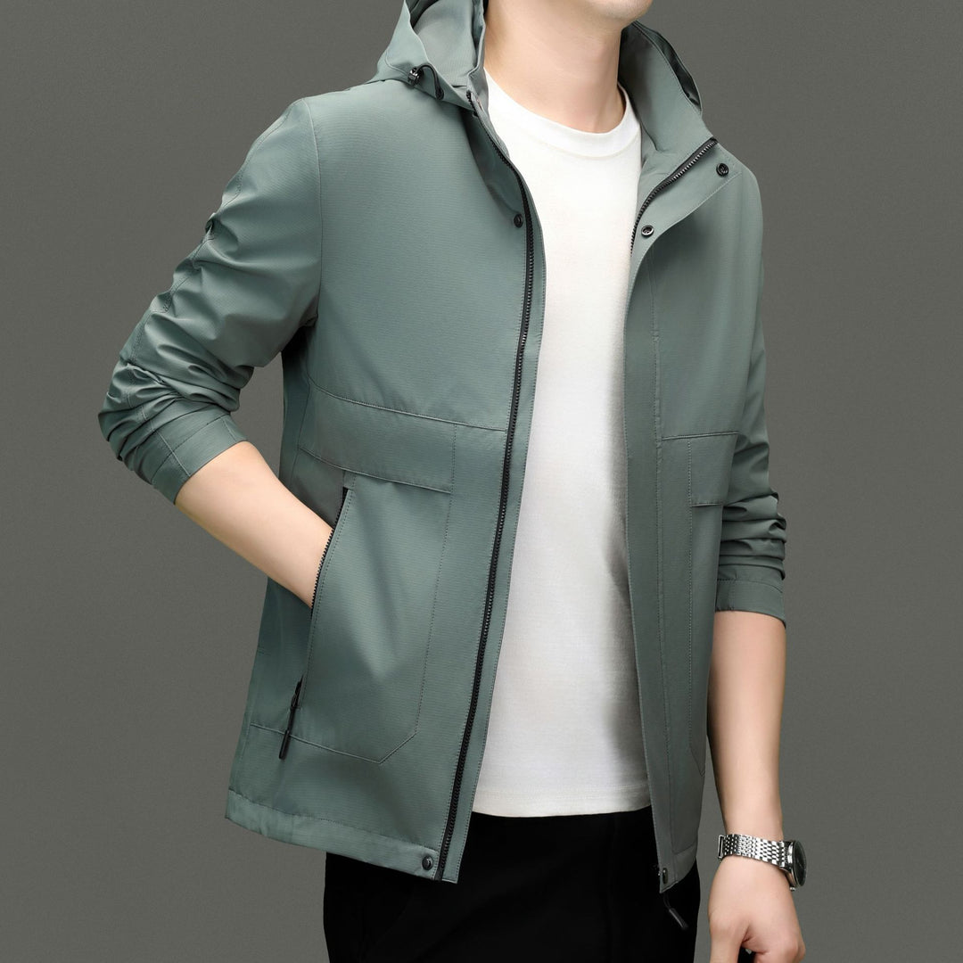 Herren leichte Übergangsjacke mit wasserabweisendem Material und praktischen Taschen Drune