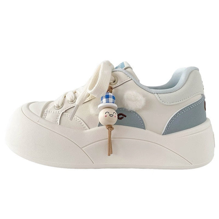Damen Sneakers mit verspielten Details und einzigartigen Applikationen Drune