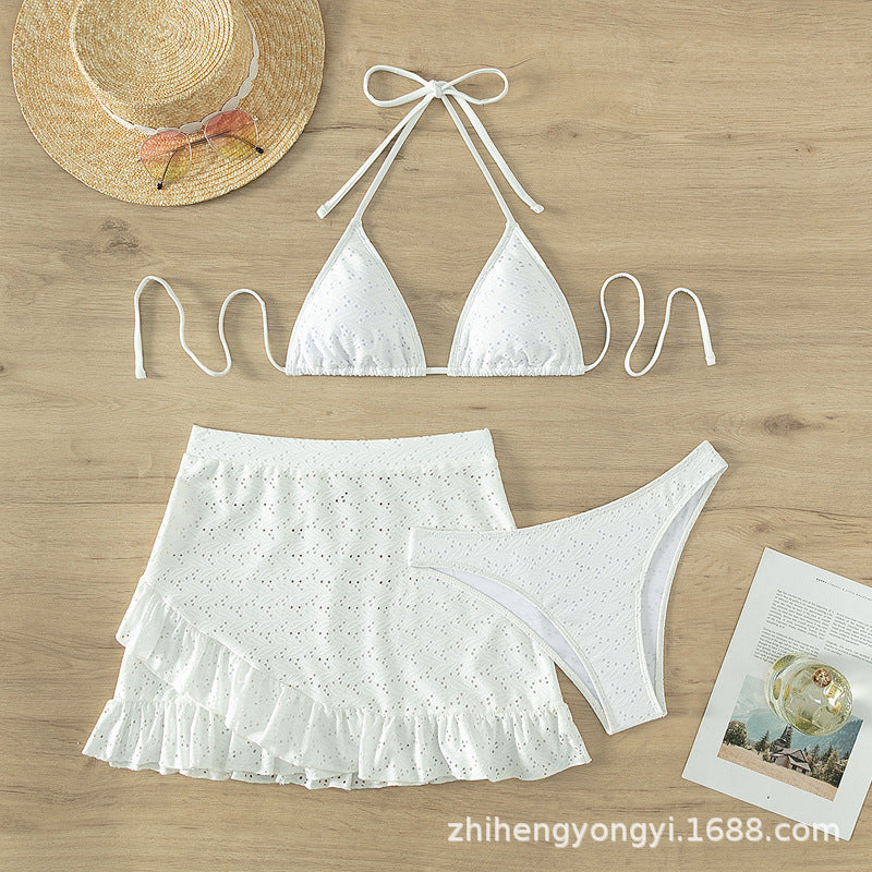 Damen Triangel-Bikini mit verspieltem Lochmuster und passendem Rock Drune