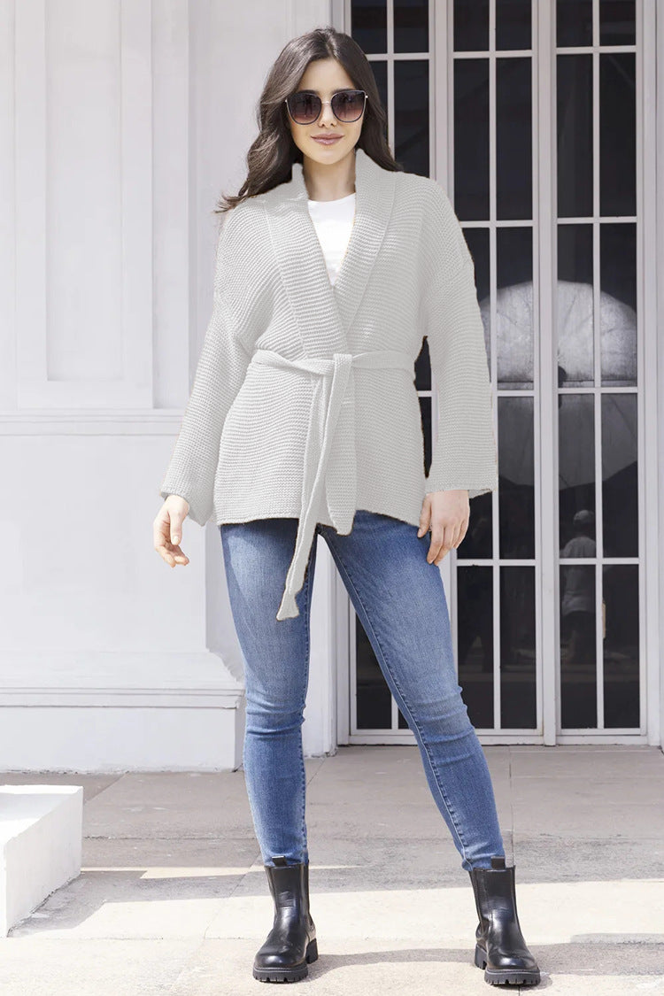 Damen Strickjacke mit modernem Wickeldesign und praktischen Bindegürtel Drune