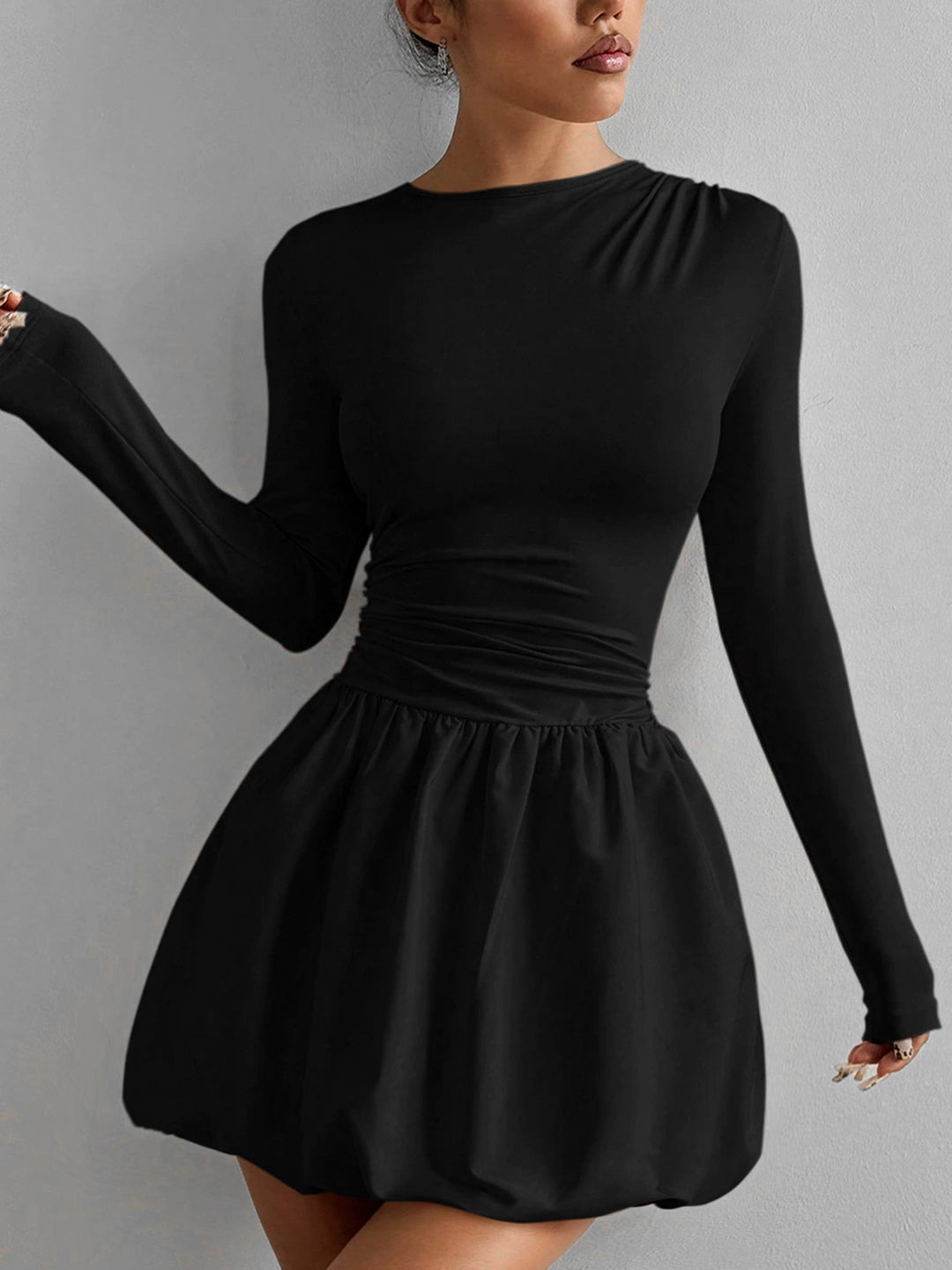 Damen Figurumspielendes Kleid mit langen Ärmeln und gerafftem Saum Drune