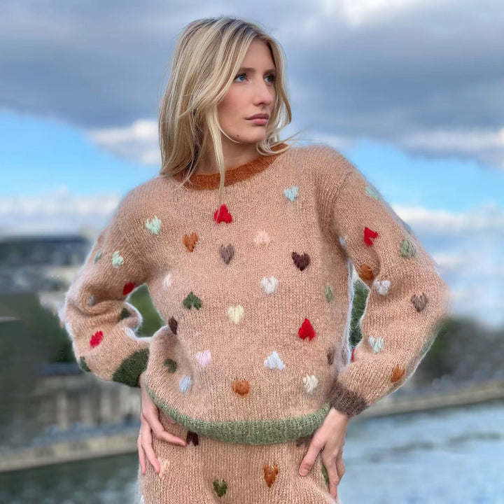 Damen Pullover mit farbenfrohen Herz-Applikationen und weichem Material Drune