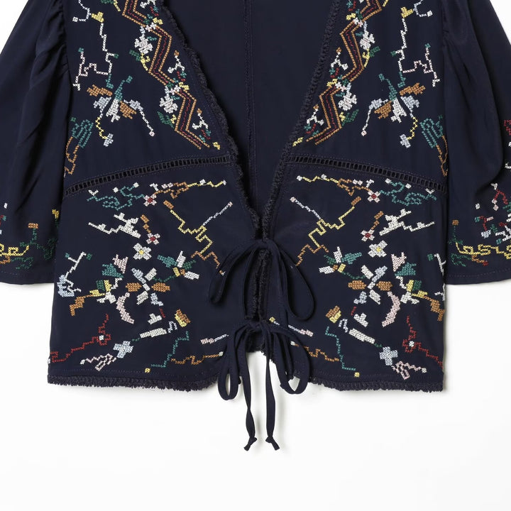 Damen kurze Bluse mit Platz für elegantes Binden Drune