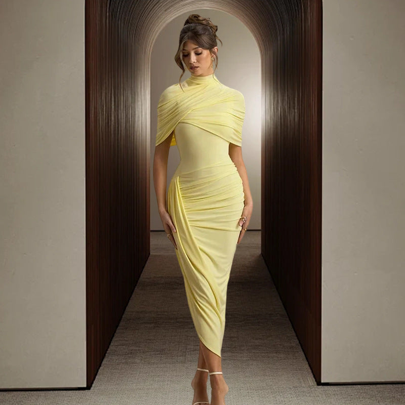 Damen Elegantes Maxikleid mit asymmetrischem Oberteil und sanften Drapierungen Drune