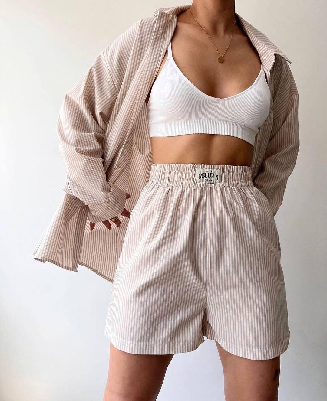 Damen komfortabler Kurzpyjama mit lockerer Passform Drune