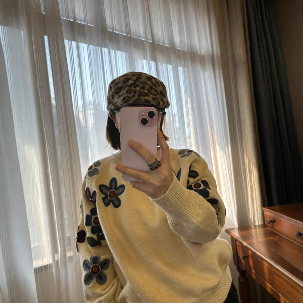 Damen modischer Pullover mit floralem Stickdesign Drune