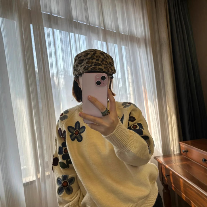 Damen modischer Pullover mit floralem Stickdesign Drune