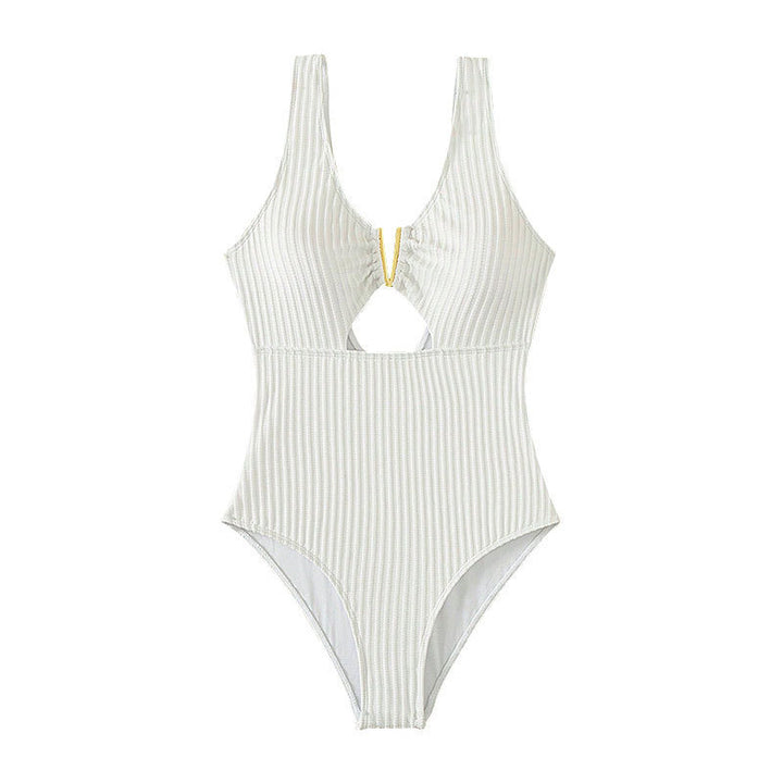 Damen Einteiler Badeanzug mit schickem Cut-Out und dekorativem Gold-Detail Drune