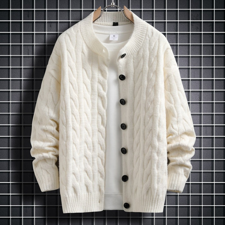 Herren Strickjacke mit modernem Zopfmuster und durchgehendem Knopfverschluss Drune
