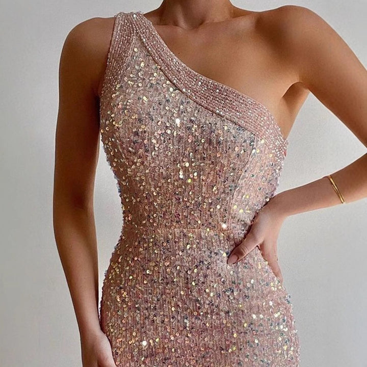 Damen Schimmerndes Abendkleid mit asymmetrischem Schnitt und hohen Schlitz Drune