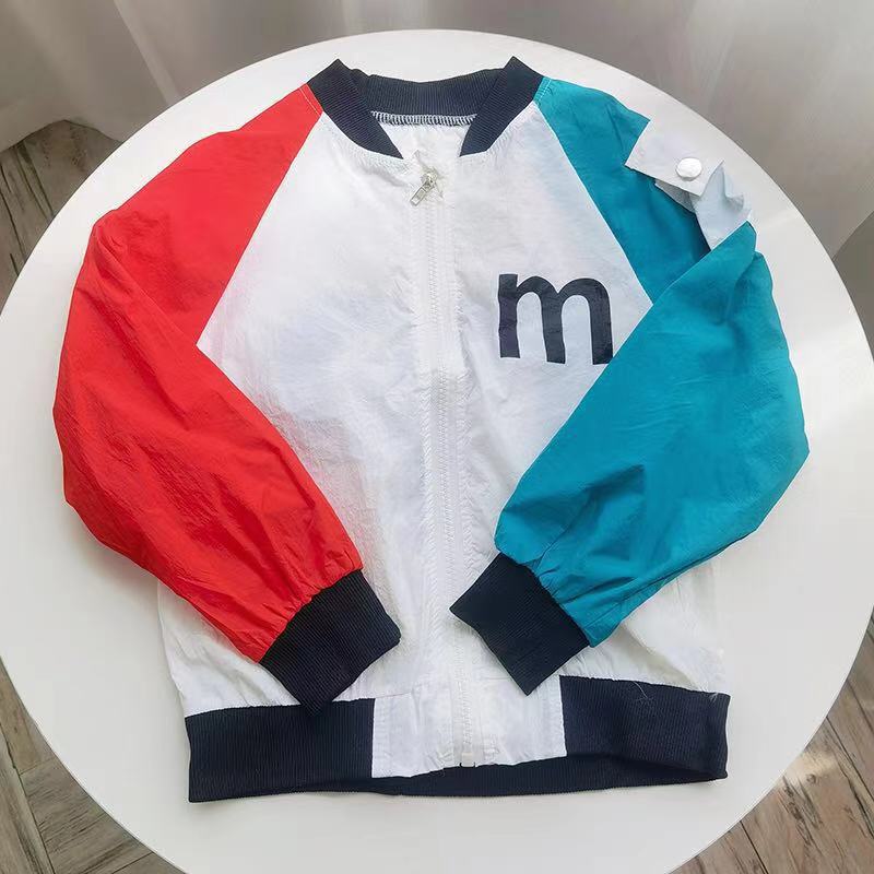 Damen Leichte Kapuzenjacke mit verspieltem Motiv Drune