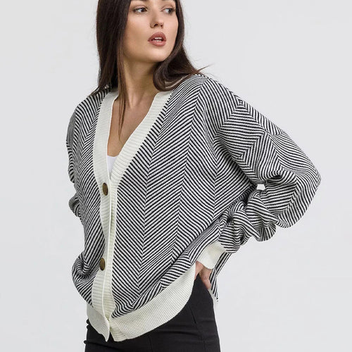 Damen Strickjacke mit Chevron-Muster und großen Knopfdetails Drune