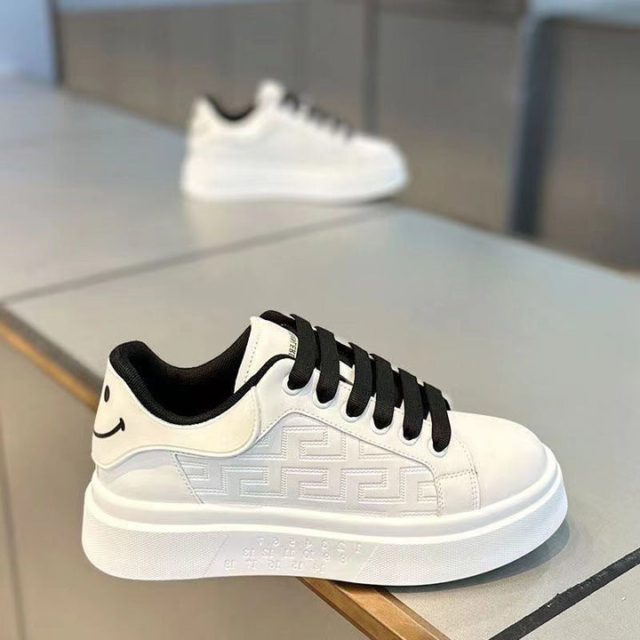 Damen Modische Sneakers mit hochdämpfender Sohle und stylishen Applikationen Drune