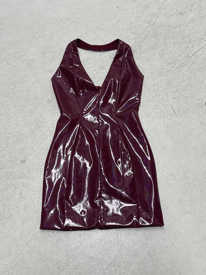 Damen figurbetontes Lackkleid mit tiefem V-Ausschnitt und raffiniertem Rückenausschnitt Drune