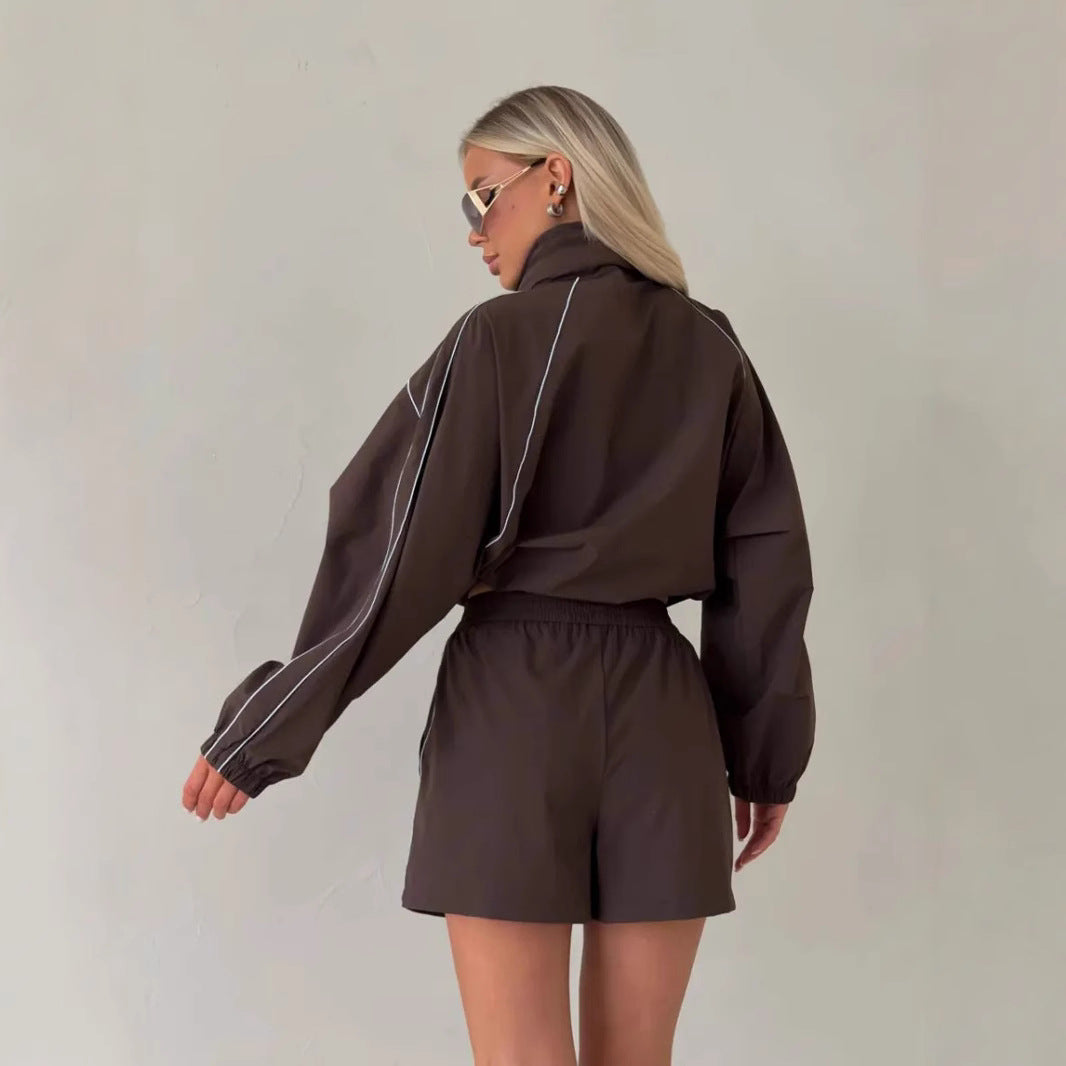 Damen sportlicher Zweiteiler mit cropped Jacke und Shorts Drune