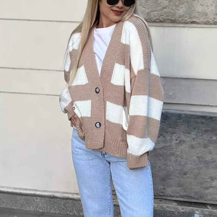 Damen kuschelige Oversized Strickjacke mit modernen Streifen und Taschen Drune