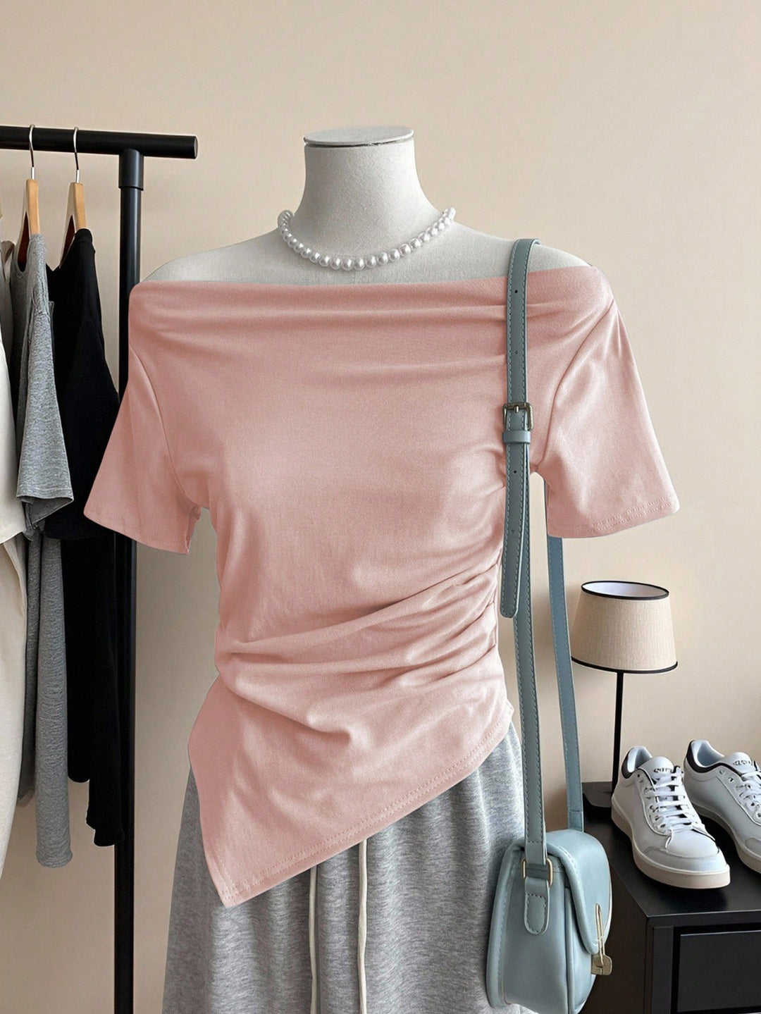 Damen Off-Shoulder T-Shirt mit Raffung Drune