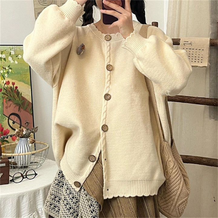 Damen Strickjacke mit raffinierten Zopfdetails und Knopfverschluss Drune