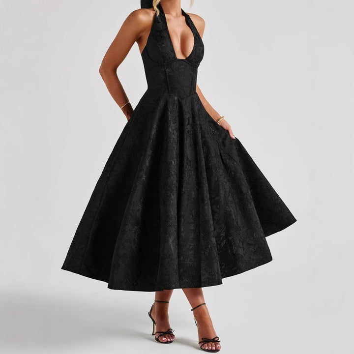 Damen Elegantes Halterneck-Ballkleid mit fließendem Rock Drune