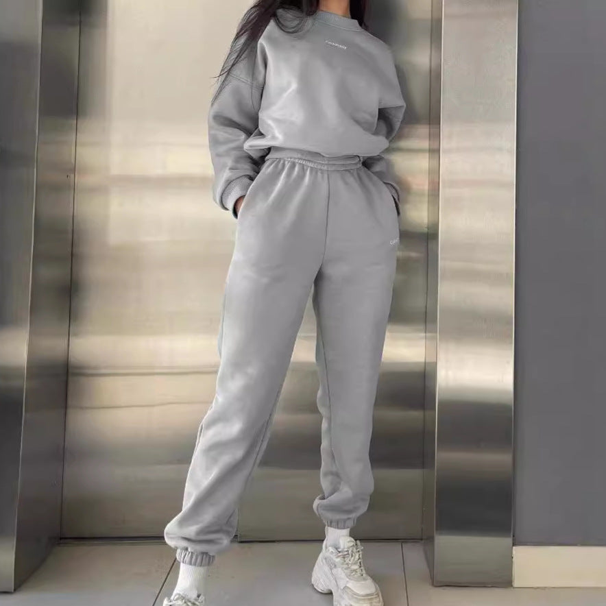 Damen Sweatanzug mit modernem Oversized Schnitt und elastischem Bund Drune