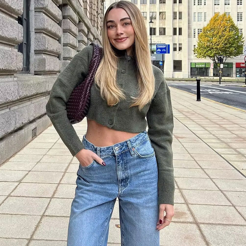 Damen Kurzpullover mit knopfbeschichtetem Design Drune
