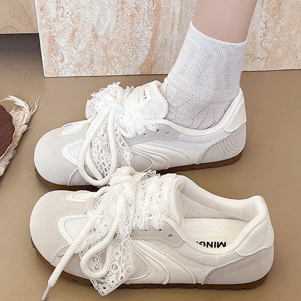Damen Sneaker mit romantischem Spitzen-Schnürsystem Drune