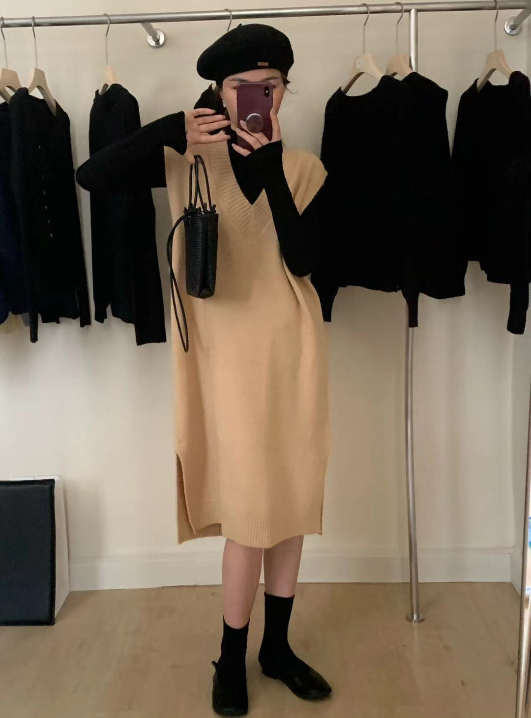 Damen Strickkleid mit elegantem V-Ausschnitt und seitlichem Schlitz Drune