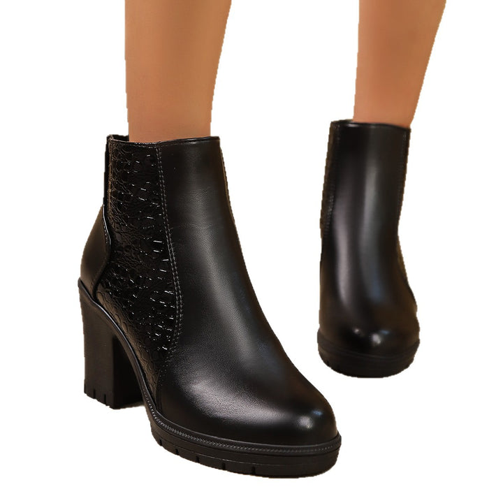 Damen nan elegante Stiefelette mit mittelhohem Blockabsatz, profilierter Laufsohle und Kroko-Prägung Drune