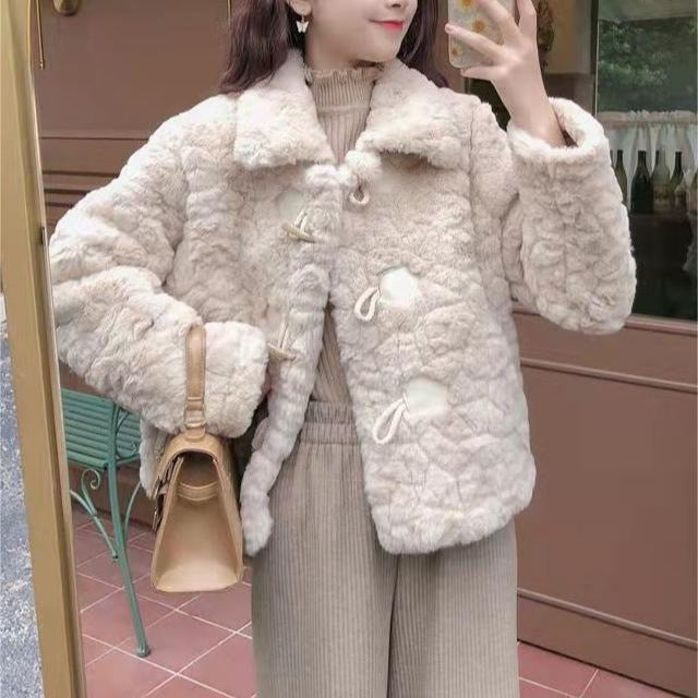 Damen elegante Kunstfelljacke mit schickem Kragen und dekorativen Knopfdetails Drune