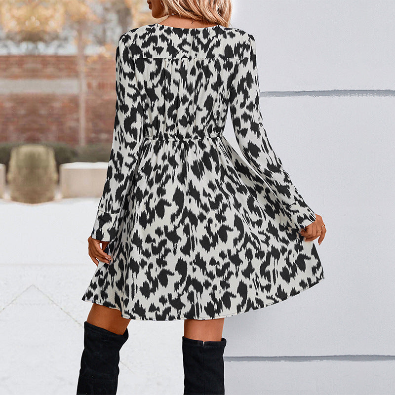 Damen modisches Wickelkleid mit Rüschendetails und elegantem V-Ausschnitt Drune