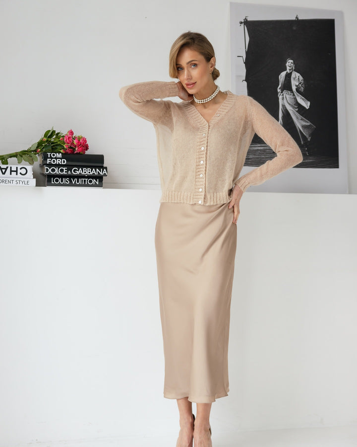 Damen Strickjacke mit tiefem V-Ausschnitt und praktischen Taschen Drune