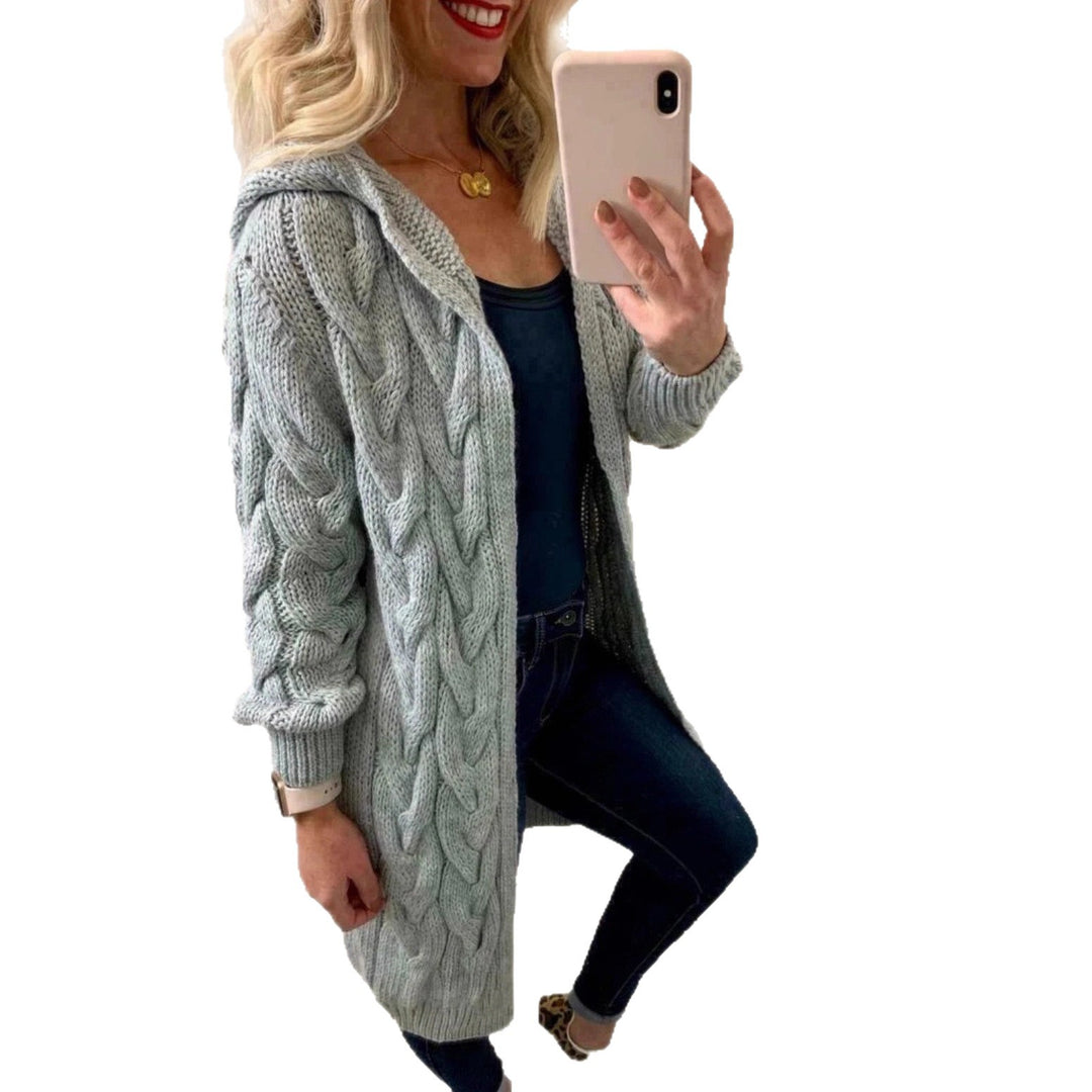Damen Strickjacke mit tiefen Taschen und kunstvollem Zopfdesign Drune