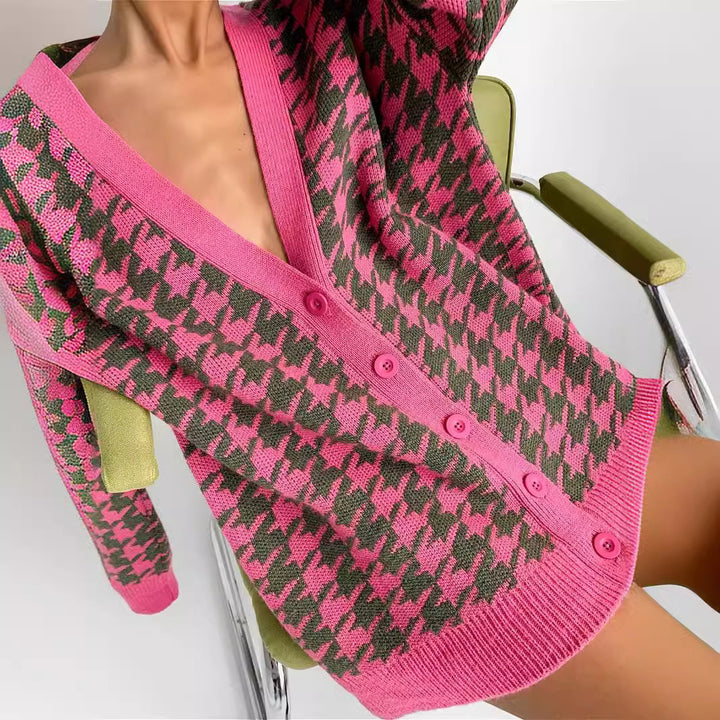 Damen Grobstrickpullover mit modernem Hahnentrittmuster und Knopfleiste Drune