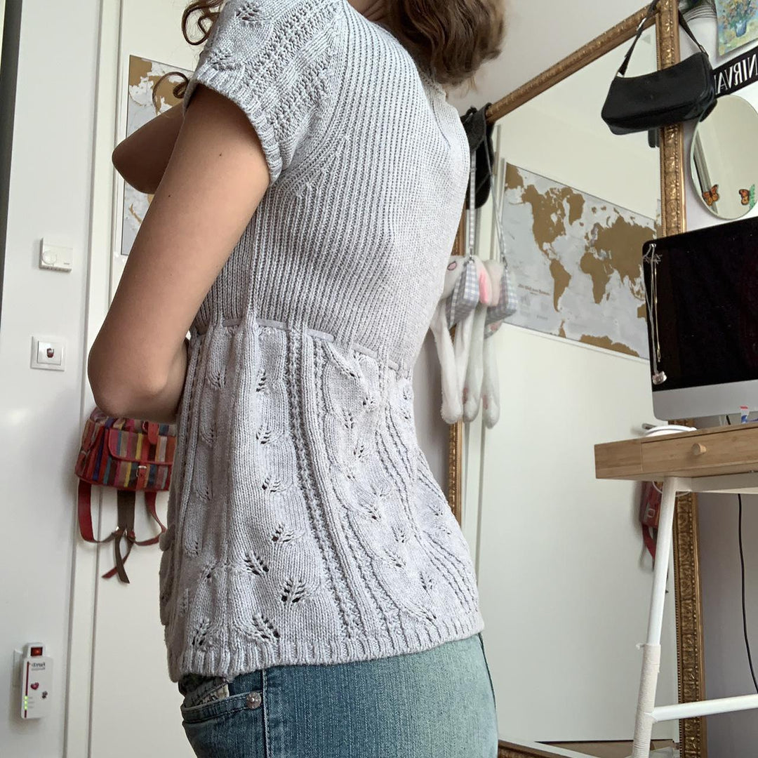 Damen Strickoberteil mit dekorativem Bindegürtel und Eingrifftaschen Drune