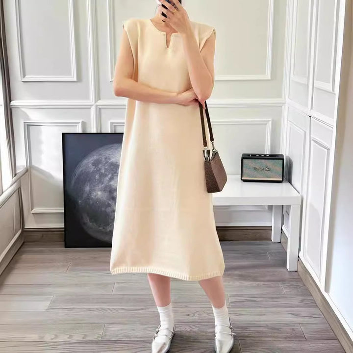 Damen Strickkleid mit elegantem Stehkragen und Knopfdetails Drune
