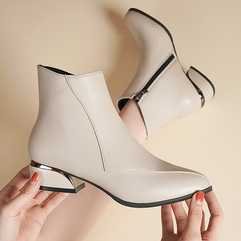 Damen nan elegante Kurzstiefelette mit spitz zulaufender Vorderkappe seitlichem Reißverschluss und metallischem Blockabsatz Drune