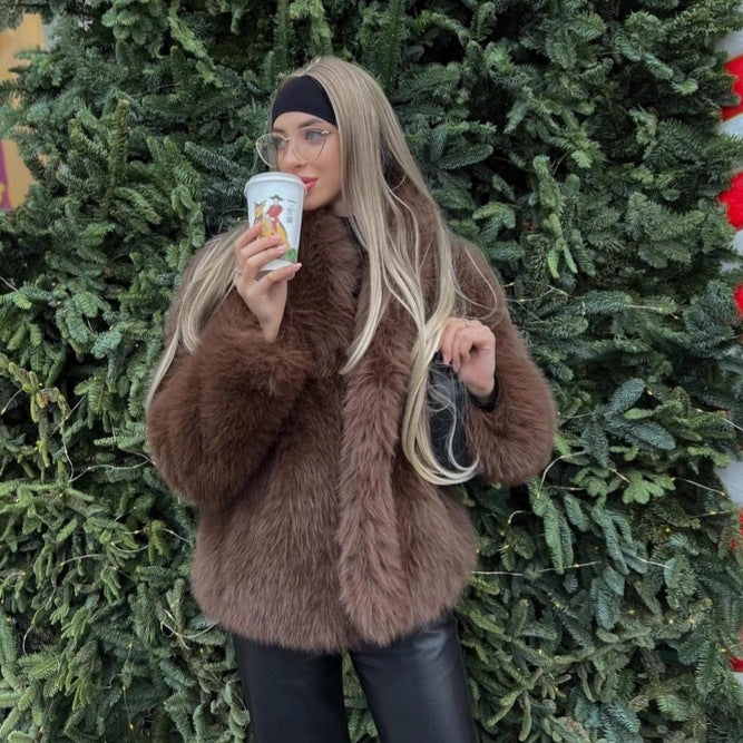 Damen Flauschige Kurzjacke mit oversized Kragen Drune