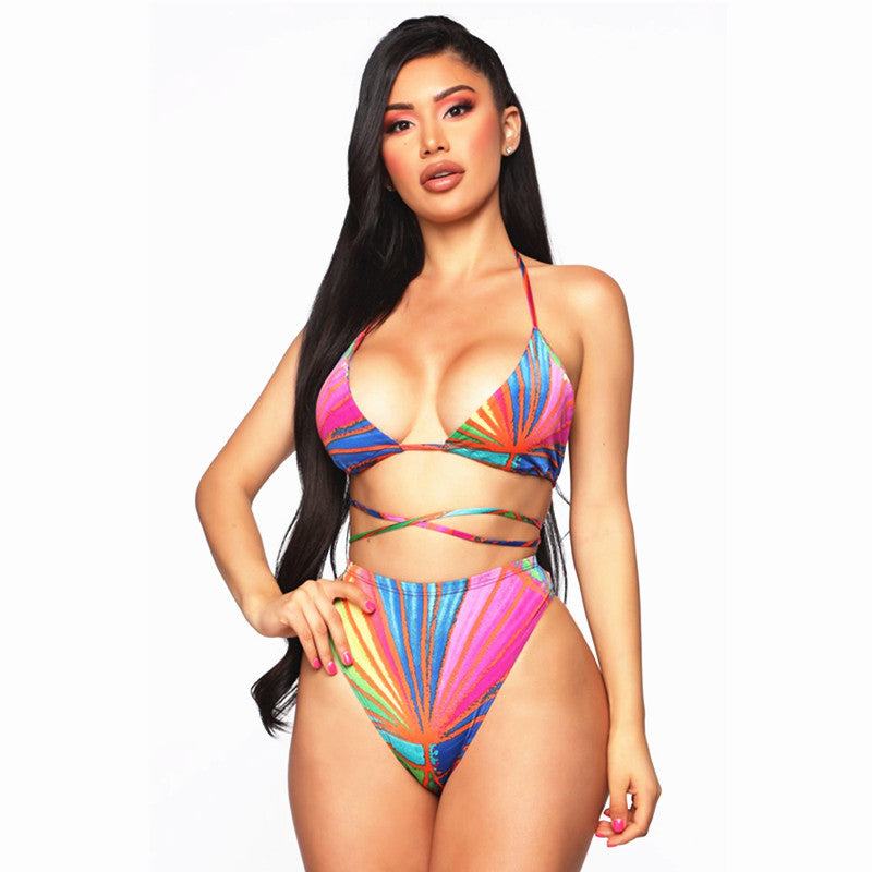 Damen Bikini mit Wickelrock und buntem Muster Drune