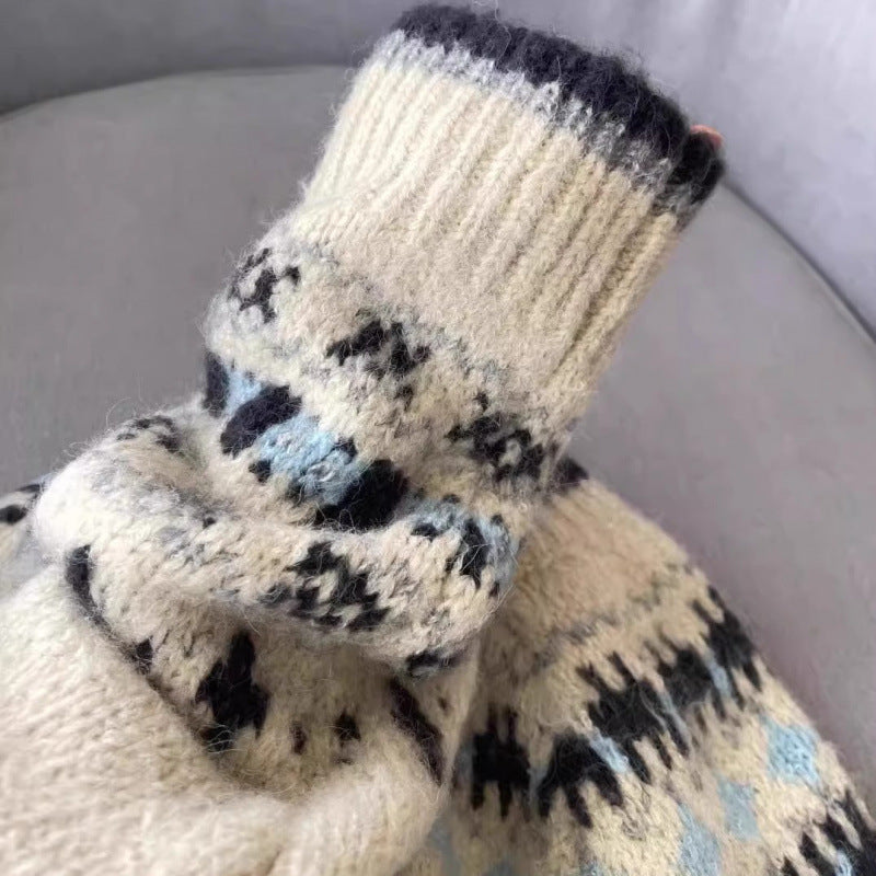 Damen Strickjacke mit traditionellem Norwegermuster und hochwertigen Knöpfen Drune