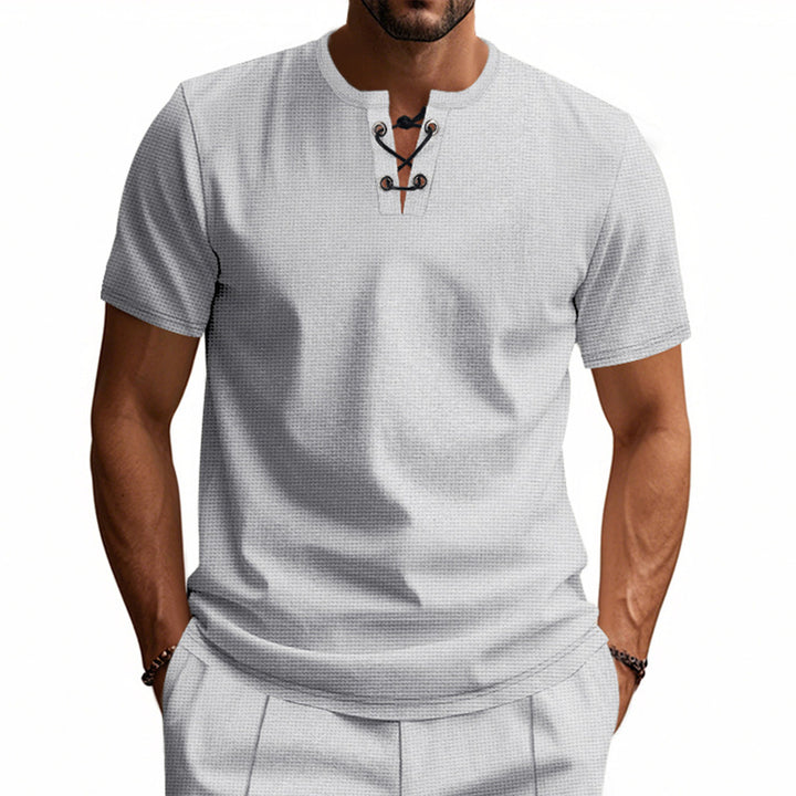 Herren nan Kurzarmshirt mit Schnürung am Ausschnitt und Waffelstruktur Drune