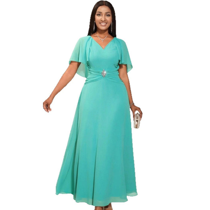 Damen elegantes Maxi-Kleid mit schickem Faltendesign und glamouröser Brosche Drune