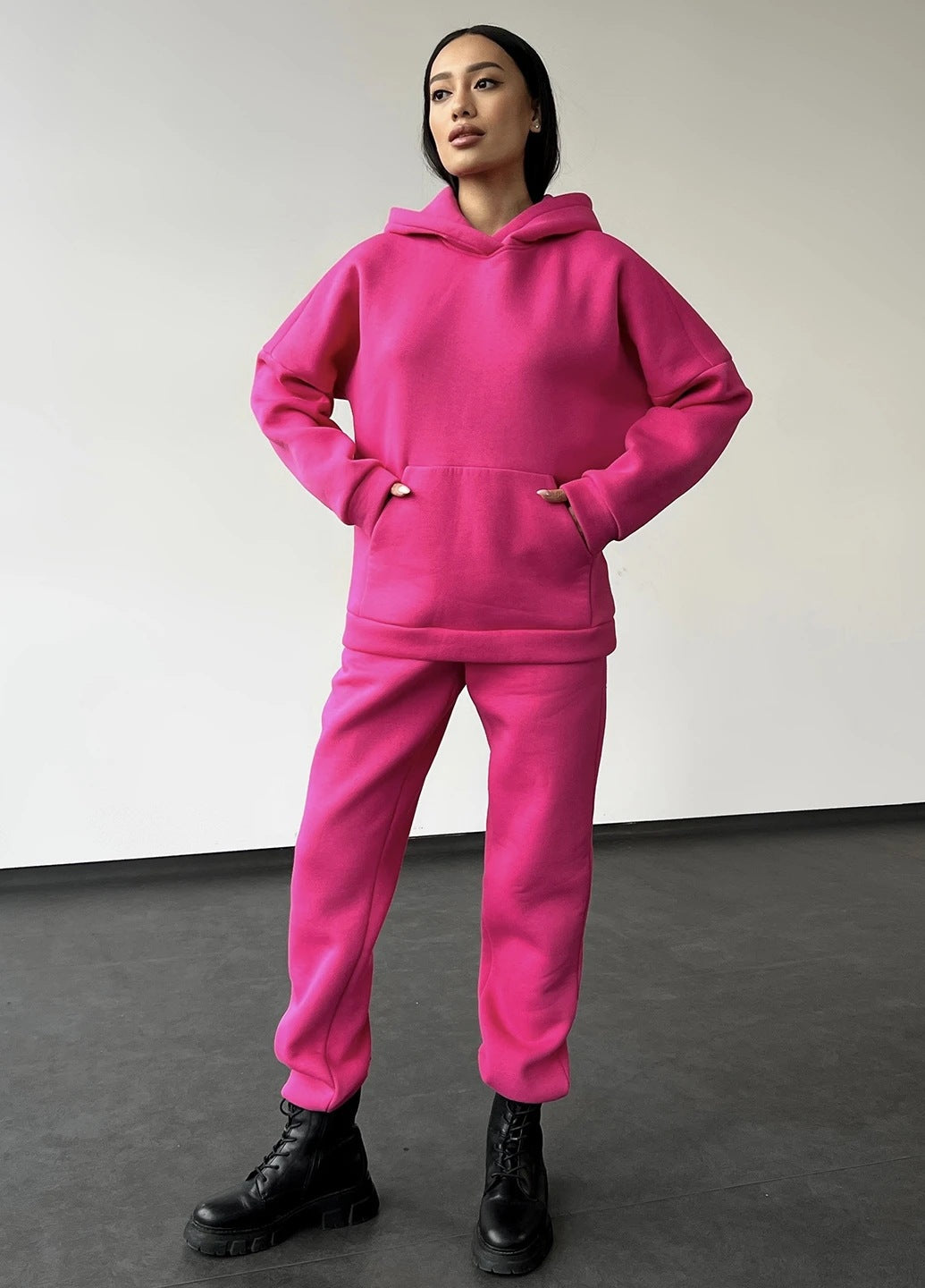 Damen nan zweiteiliges Komfort-Loungewear-Set mit oversized Kapuzenpullover, Kängurutasche und elastischem Knöchel-Jogger aus French Terry Drune