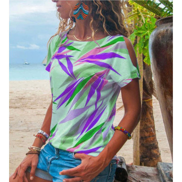 Damen T-Shirt mit asymmetrischem Schnitt und buntem Blattmotiv Drune