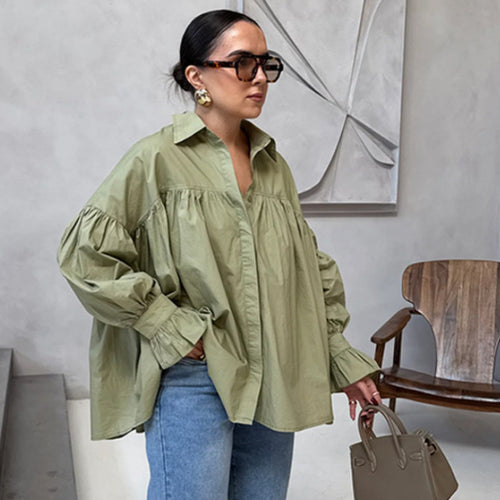 Damen nan oversized Tunika-Bluse mit verdeckter Knopfleiste, geraffter Passe und Volantmanschette Drune
