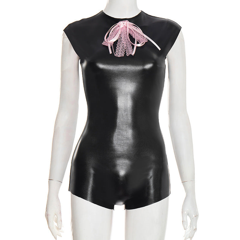 Damen Body mit elegantem Spitzenknoten und glänzendem Finish Drune