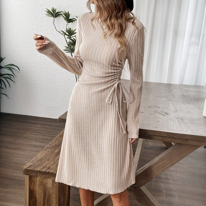 Damen Midikleid mit raffiniertem Raffungseffekt und seitlichem Bindegurt Drune