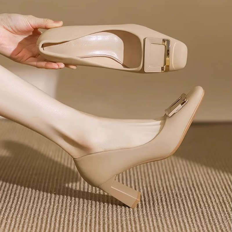 Damen Elegante und komfortable Pumps mit modischer Schnallenverzierung Drune