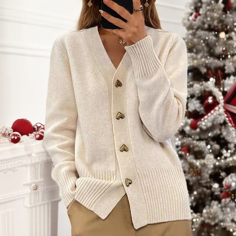 Drune | Elegante Strickjacke Mit Herzknöpfen