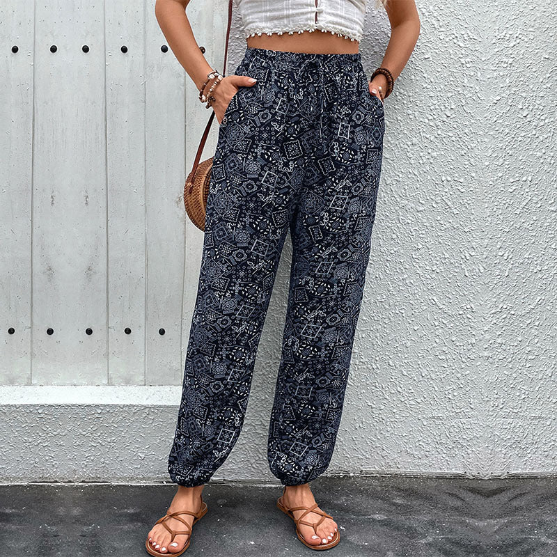 Damen lässige Sommerhose mit verspieltem Ethnomuster Drune